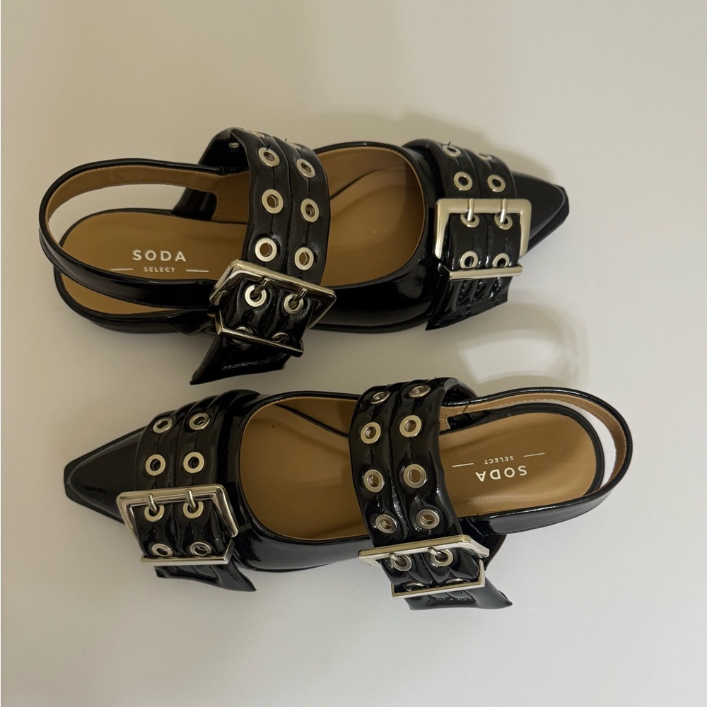 Soda Select Faux Black Patton Buckle Flats NWOT/Box - Picture 2 of 9